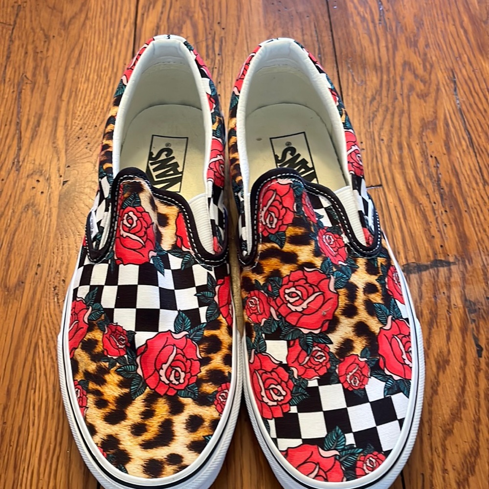 Rose print vans